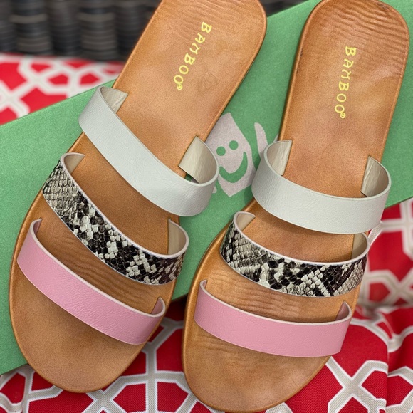 Women’s brand new 3 strap Bamboo summer sandals size 7.5. - Picture 2 of 6